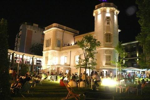 Embassy Aparthotel ريميني المظهر الخارجي الصورة